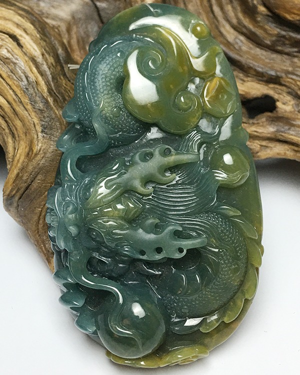 龙行天下