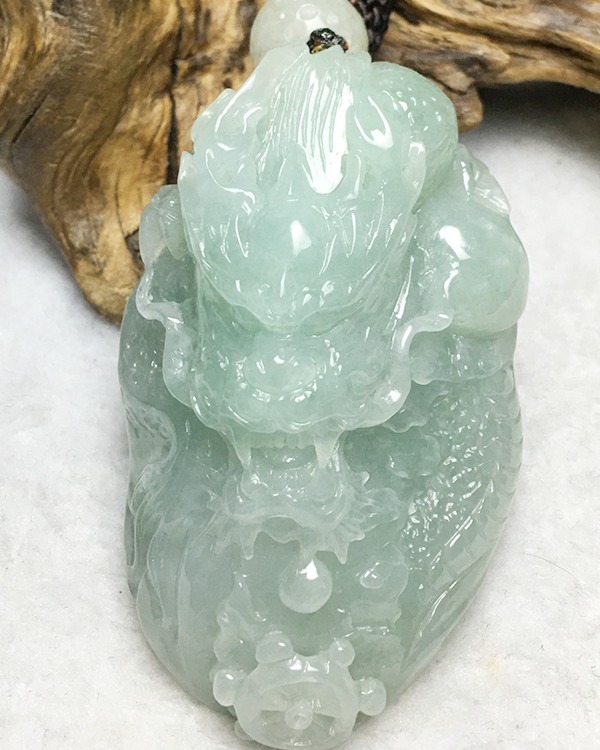龙行天下