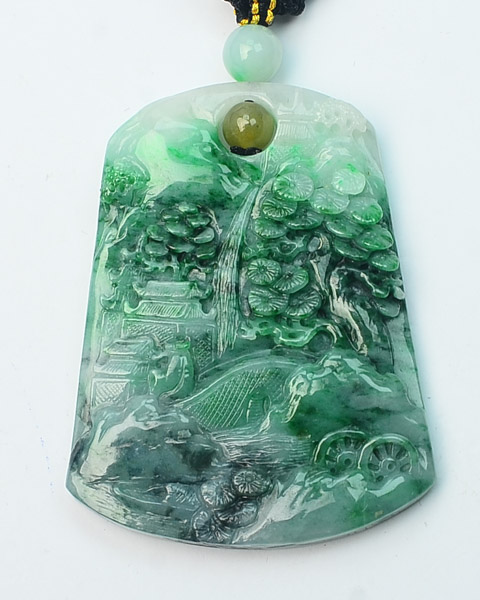翠绿青山