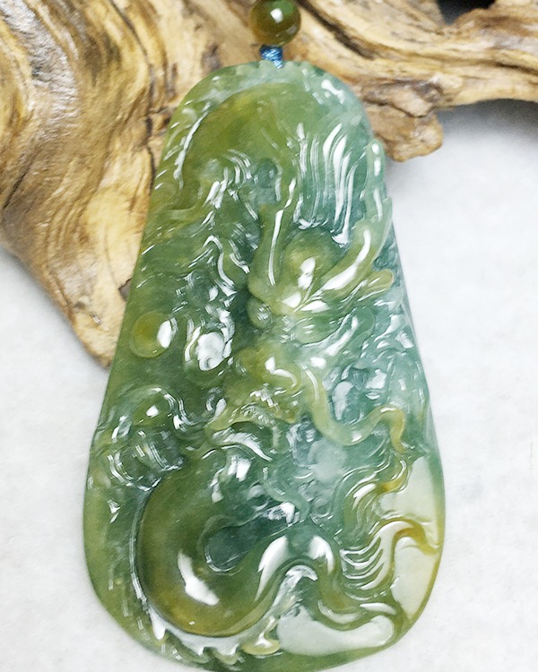 龙行天下