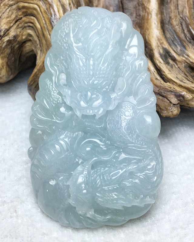 双龙护主