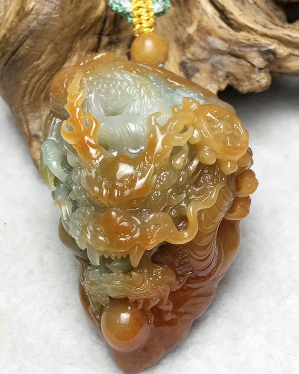 龙行天下