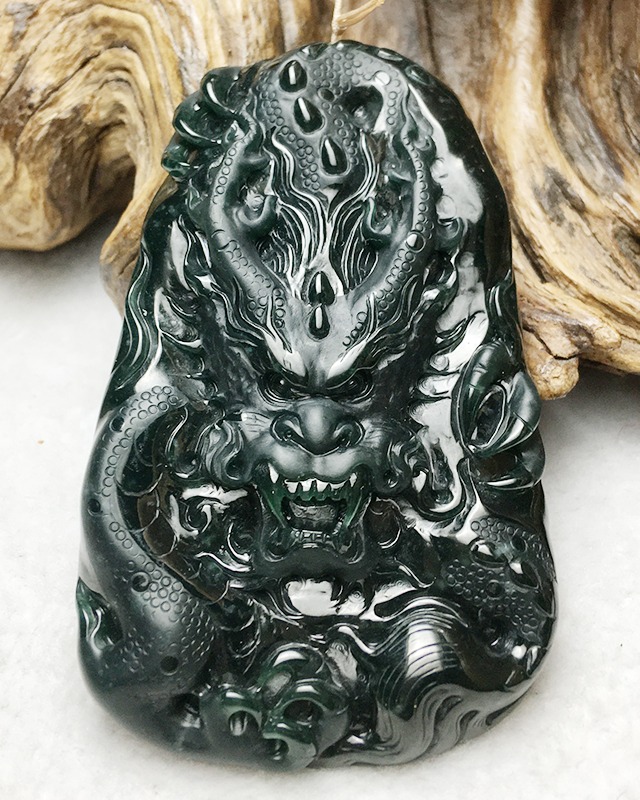龙行天下