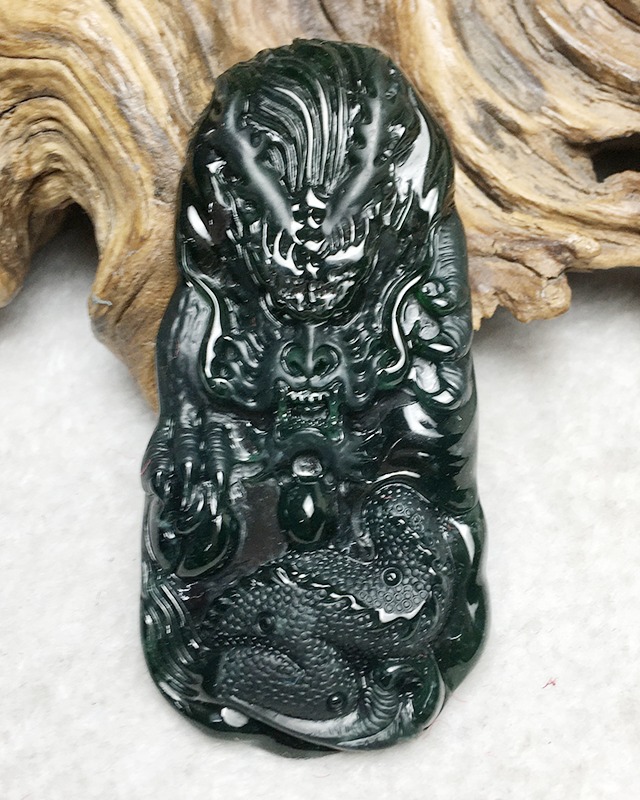 龙行天下