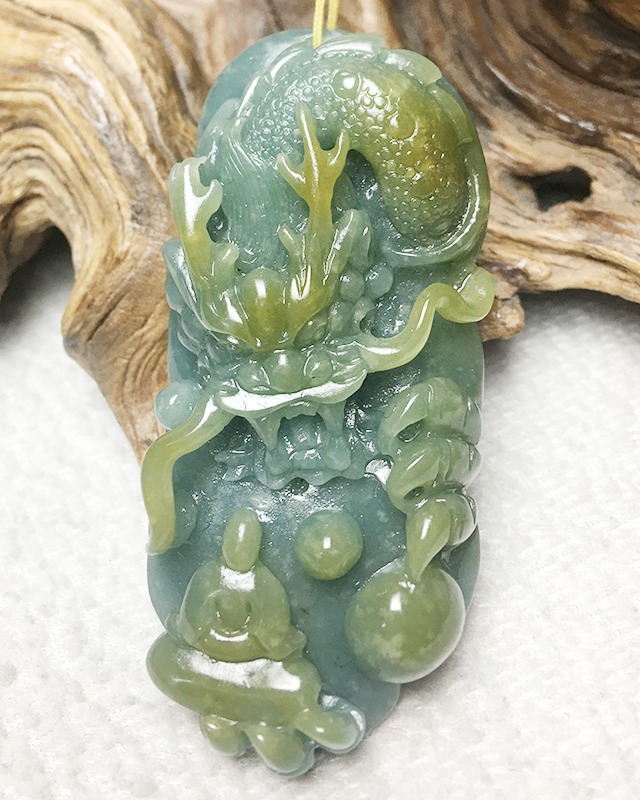 神龙护主