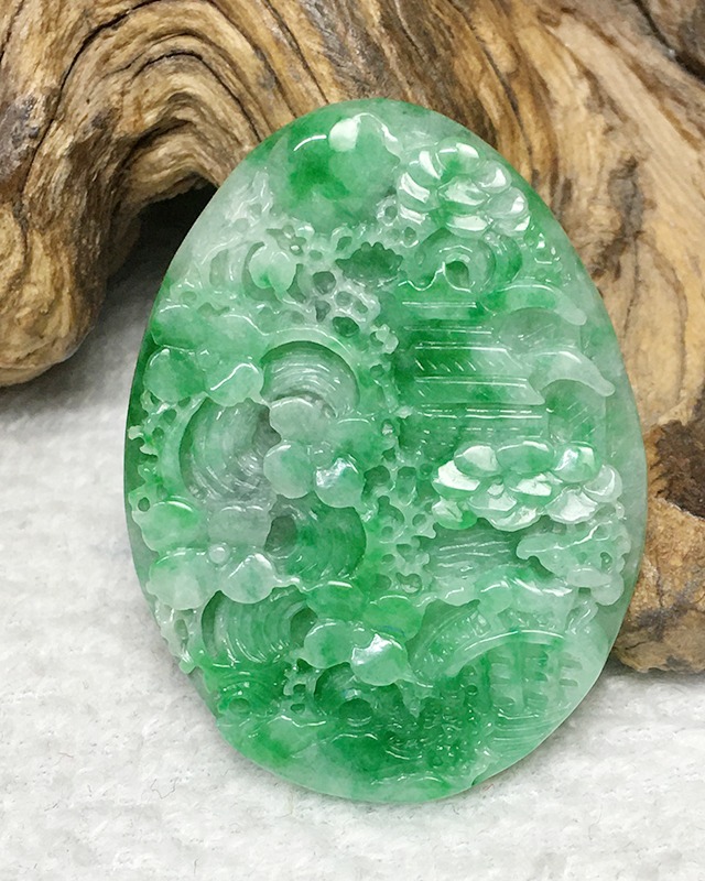 绿茵山涧