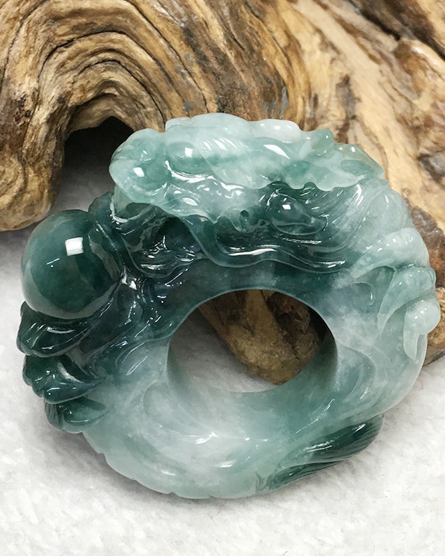 龙行天下